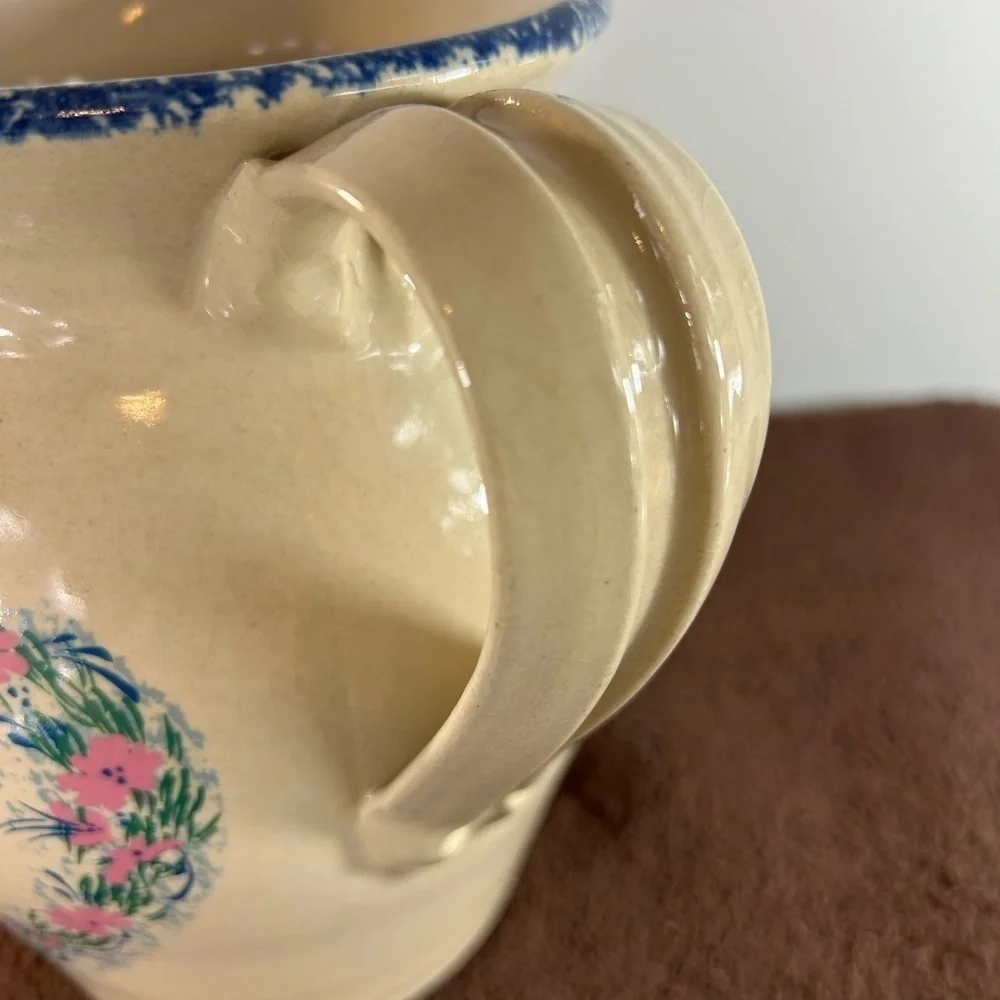 Home and Garden Stoneware hummingbird in heart pitcher 1999 - Picture 4 of 8